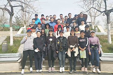 Go on a spring outing